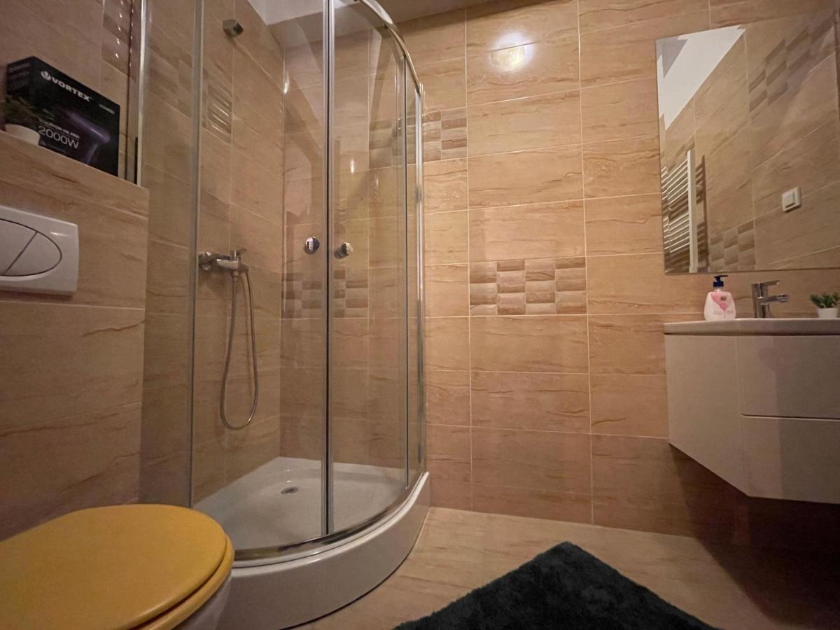 Apartment Near Palas Mall Iasi Extérieur photo