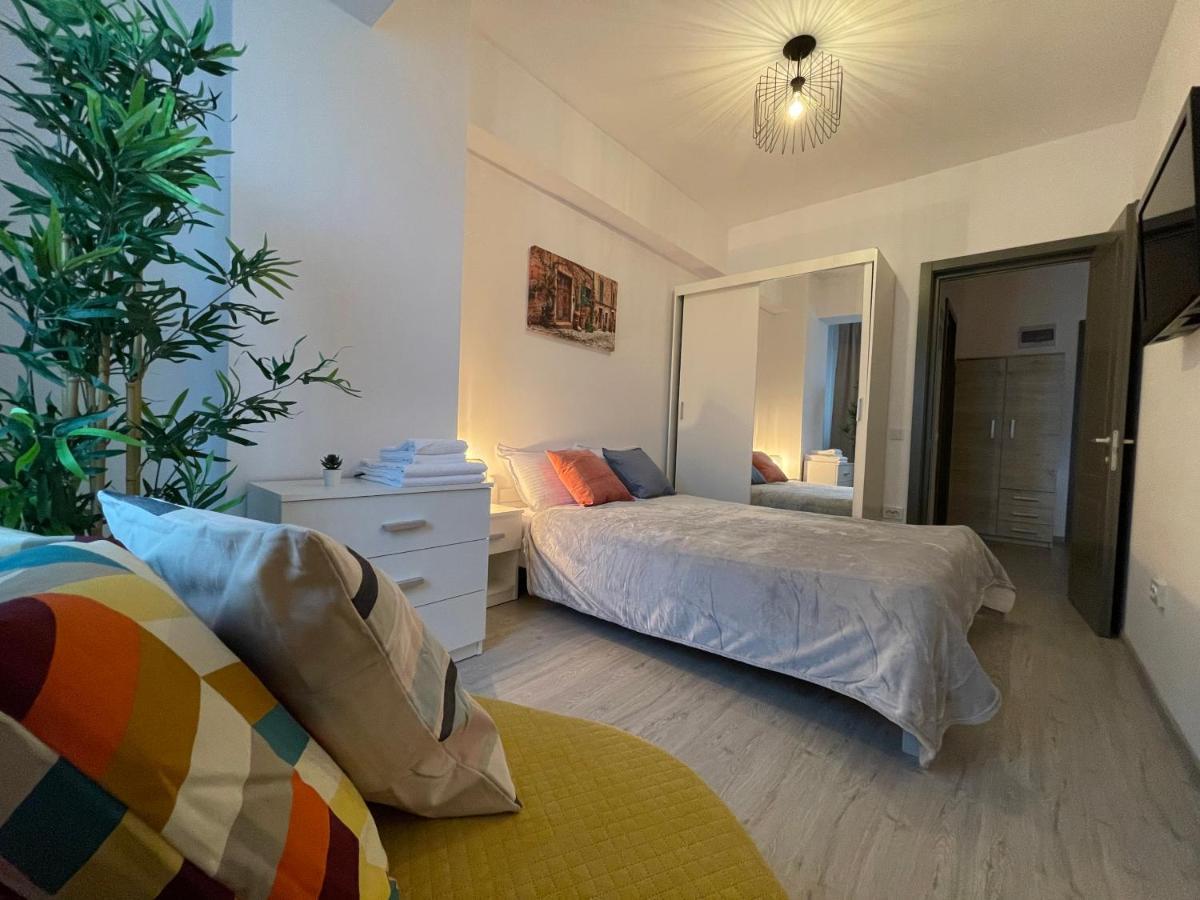 Apartment Near Palas Mall Iasi Extérieur photo